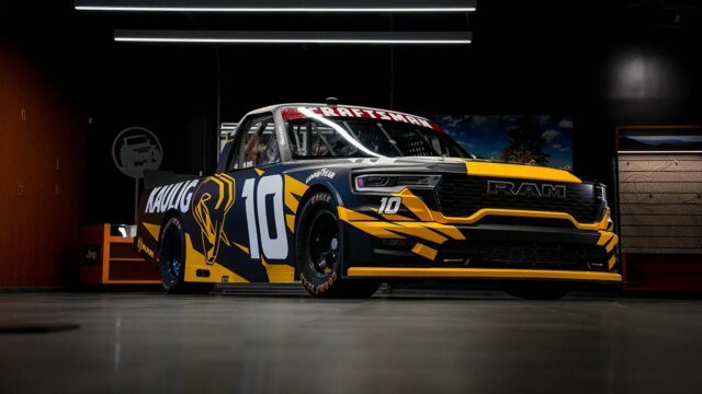 kaulig-racing-ram-truck-nascar.jpg