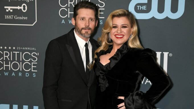 凱利·克拉克森(Kelly Clarkson)的前丈夫,前導演布蘭登·布萊克斯托克(Brandon Blackstock)死於48 凱利·克拉克森(Kelly Clarkson)的前丈夫,前導演布蘭登·布萊克斯托克(Brandon Blackstock)死於48