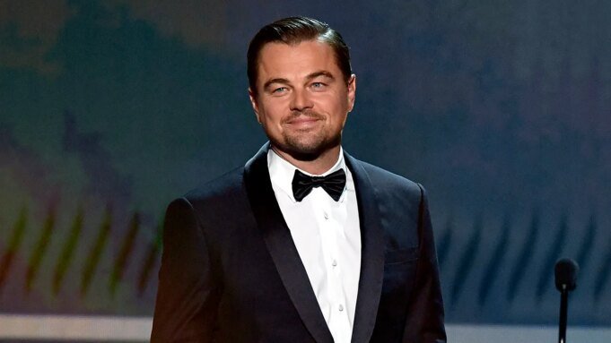 萊昂納多·迪卡普里奧（Leonardo DiCaprio）說，他在思考50的同時“情感32”