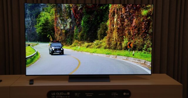最新的百思買交易之一為您節省了700美元的LG C5 OLED