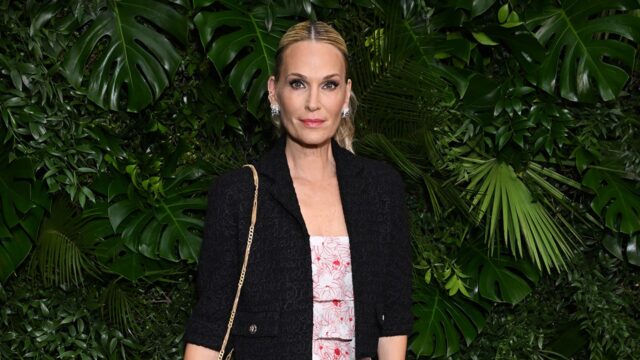 莫莉·西姆斯(Molly Sims)自拍的自拍 莫莉·西姆斯(Molly Sims)自拍的自拍