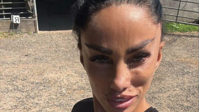 凱蒂·普萊斯(Katie Price)的BGT明星羅耶(BGT)在開玩笑的新手術下開玩笑時吵架了痛苦的衝突 凱蒂·普萊斯(Katie Price)的BGT明星羅耶(BGT)在開玩笑的新手術下開玩笑時吵架了痛苦的衝突