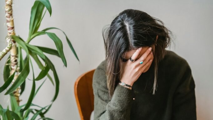 這位少年在父親去世後留下了30美元的房屋貸款,詢問建議:“我感到願望投降……” 這位少年在父親去世後留下了30美元的房屋貸款,詢問建議:“我感到願望投降……”