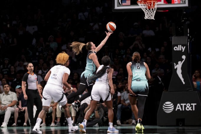 如何觀看紐約自由vs拉斯維加斯王牌：直播WNBA，開始時間，電視頻道
