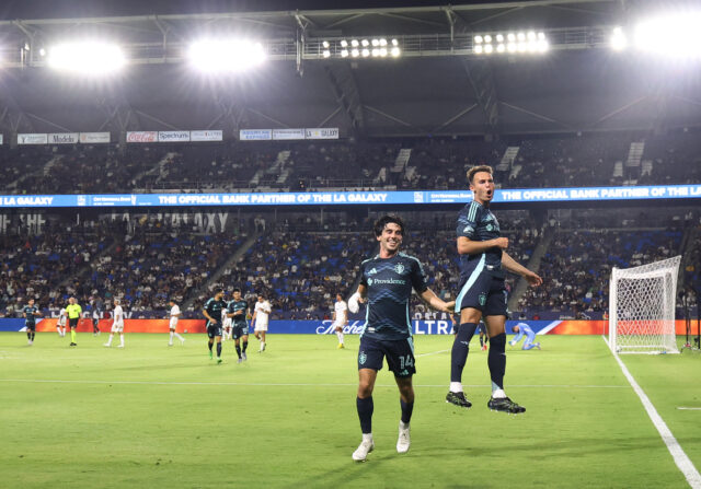 如何觀看西雅圖Sounders vs Puebla：活冠軍杯，電視頻道