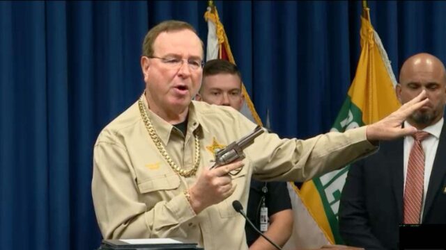 sheriff-judd-grady-pistol.jpg