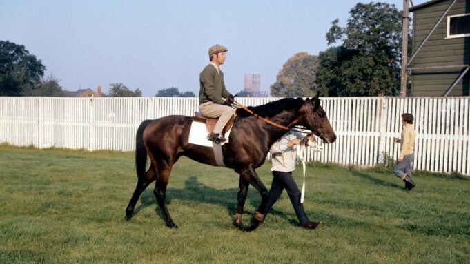 傑夫·劉易斯（Jeff Lewis）：米爾礁（Mill Reef）的德比獲勝騎手去世，享年89歲