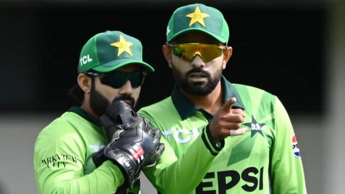 巴基斯坦板球:巴巴爾·阿扎姆(Babar Azam),穆罕默德·里茲萬(Mohammad Rizwan),肖恩·馬蘇德(Sean Masood)和納西姆·沙阿(Naseem Shah)的主要合同已被刪除 巴基斯坦板球:巴巴爾·阿扎姆(Babar Azam),穆罕默德·里茲萬(Mohammad Rizwan),肖恩·馬蘇德(Sean Masood)和納西姆·沙阿(Naseem Shah)的主要合同已被刪除