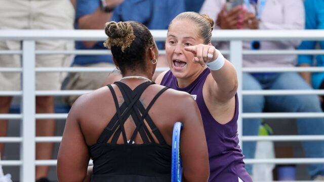 taylor-townsend-jelena-ostapenko.jpg