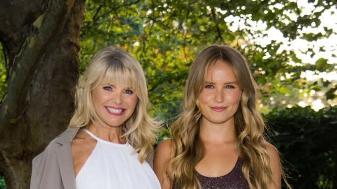 克里斯蒂·布林克利（Christie Brinkley）的女兒將其放在約會申請中，結果突然結果