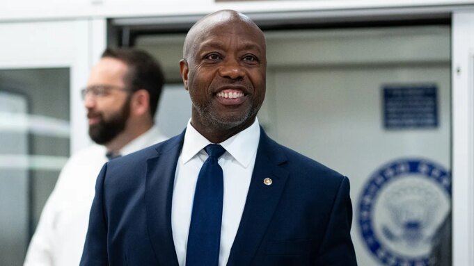 參議員蒂姆·斯科特(Tim Scott)確定每天信仰對美國生活的重要性 參議員蒂姆·斯科特(Tim Scott)確定每天信仰對美國生活的重要性