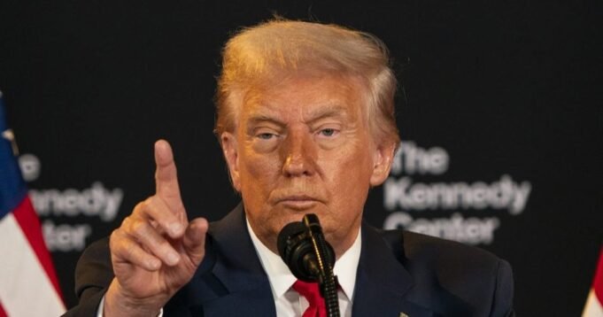 特朗普通過郵件以投票卡為目標,“嚴重有爭議的投票機” 特朗普通過郵件以投票卡為目標,“嚴重有爭議的投票機”