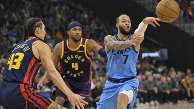 Amir Coffey Bucks密爾沃基讓您進入訓練營 Amir Coffey Bucks密爾沃基讓您進入訓練營