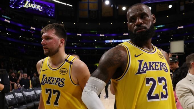 據報導，NBA聖誕節比賽由馬刺隊在雷電，火箭隊領導