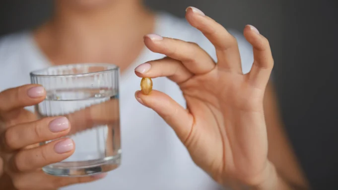 科學家測試維生素 D 對新冠病毒的預防作用。並意外發現了有關新冠肺炎的長線索