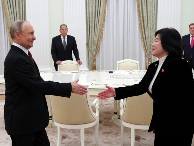 2025-10-27T131211Z_153077043_RC2DKHAT0SAV_RTRMADP_3_RUSSIA-NORTH-KOREA-PUTIN-1761575704.jpg