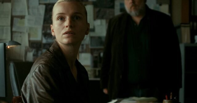 The_Asset_00_26_35_14_Jonas-Berlin_Netflix.jpg