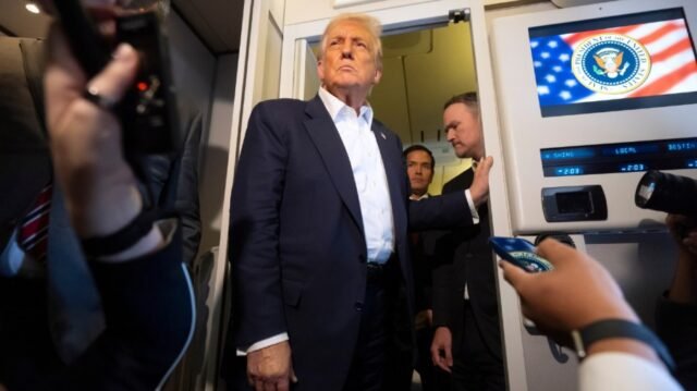 TrumpDonald_102725_APPhotoMarkSchiefelbein.jpg