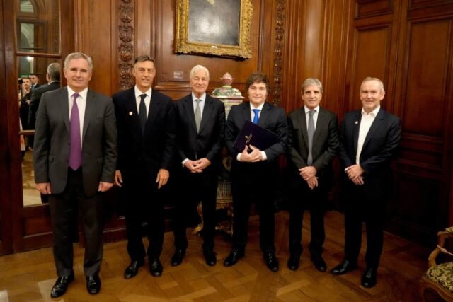 museomileiequipo.jpg