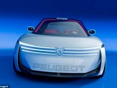 標致 Polygon 是一款激進的小型概念車,具有多個側面和方形方向盤