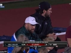 特拉維斯·凱爾斯 (Travis Kelce) 離開 NFL 加盟週五夜之光隊 (Friday Night Lights),酋長隊球星支持朋友的高中球隊