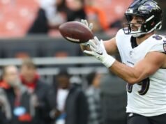 馬克·安德魯斯創造烏鴉隊職業生涯接球碼數紀錄