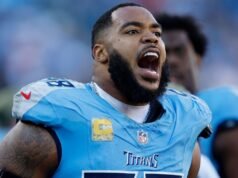 泰坦隊開局失誤後西蒙斯感到沮喪:“你必須做得更好”