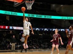 范德比爾特已經為派恩布拉夫做好了準備,依靠平衡的進攻