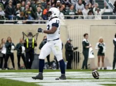 賓夕法尼亞州立大學結束了六場比賽的下滑,擊敗了密歇根州立大學