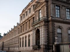 朋友們稱盧浮宮搶劫案嫌疑人試圖將艱難的過去拋在腦後