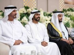 哈利法·本·塔努出席了兩場婚禮