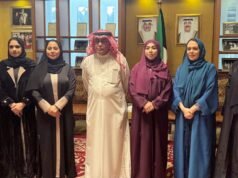 “記者”參加科威特海灣女記者論壇