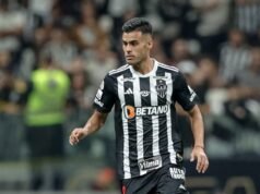 在河床和博卡感興趣後,福斯托·維拉決定了他的未來:“他想踢球”