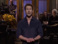 格倫·鮑威爾 (Glen Powell) 讓他的 UPS 司機飛往紐約去看 SNL 主持人