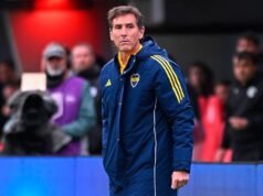 那些從博卡被召喚的人,以及來自保護區的 Changito Zeballos 和兩個孩子