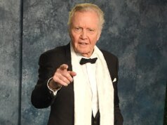 喬恩·沃伊特警告紐約市長佐蘭·馬姆達尼對這座城市構成威脅