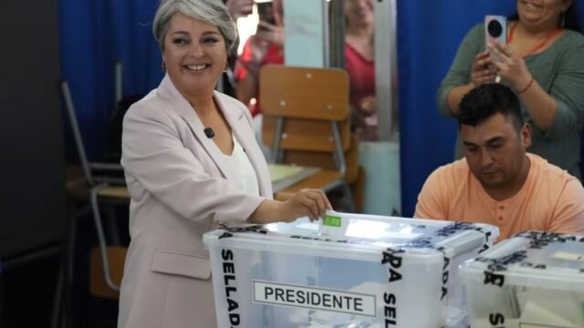 la-candidata-presidencial-jeannette-jara-de-la-XR2Y5WSAPFGA3PGEBYBYNP6NAY-1024x576.jpg