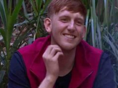 在進入森林之前,一位名人的心懷不滿的戰士允許我秘密特殊對待