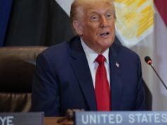 特朗普發起了“美國優先”的競選活動。他現在認為總統職位是“全球性的”