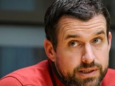 吉米·羅傑斯在華盛頓州舉行的最新團隊會議內部