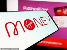 大約 150,000 名客戶在完成對 Virgin Money 投資部門的收購後已遷移到 Octopus Money。
