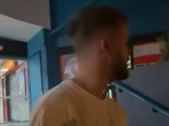 英格蘭球星本·達克特在澳大利亞灰燼之旅中似乎喝醉了——擊球手的視頻出現,顯然有人問他是否知道自己住在哪裡