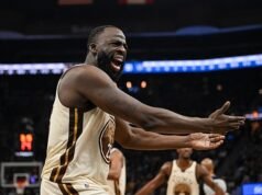 德雷蒙德·格林在與教練史蒂夫·科爾發生憤怒的場上爭吵後衝進更衣室