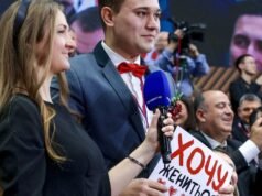 在普京的年度新聞發布會上,俄羅斯記者詢問他的女友