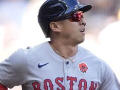 羅布·雷夫辛德 (Rob Refsynder) 通過簽名向以下水手們發出衷心的信息