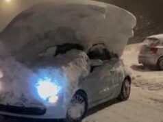 Prato Nevoso 開走了汽車,發現車頂積雪有一米多