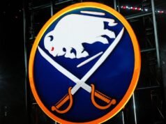 新軍刀總經理賈莫·凱卡萊寧解雇了主教練傑森·卡馬諾斯