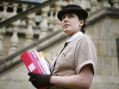 強化訓練,包括跆拳道,成為皇家保姆