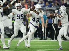 儘管傳球比賽不幸,維京人隊還是統治了雄獅隊