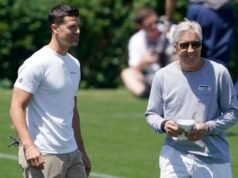 黑豹隊-海鷹隊提醒人們卡納萊斯-卡羅爾的聯繫